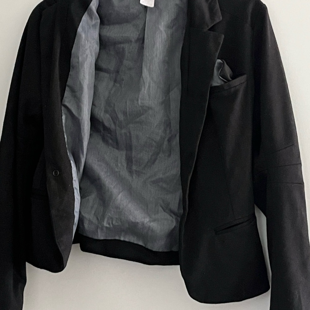 Classic Black Women’s Blazer